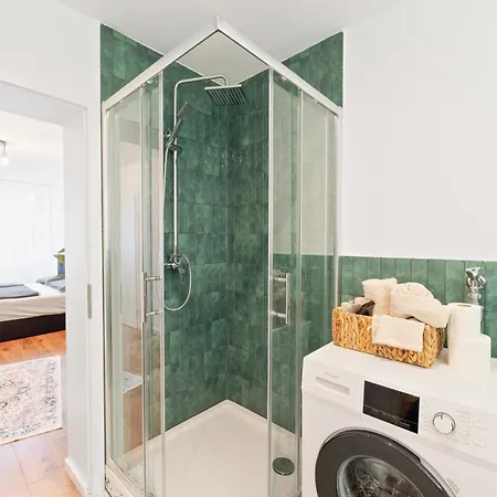 Stilvolle Eg-wohnung Im Zentrum Apartament