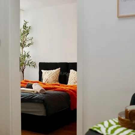 Stilvolle Eg-wohnung Im Zentrum