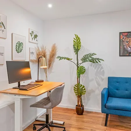 Stilvolle Eg-wohnung Im Zentrum *