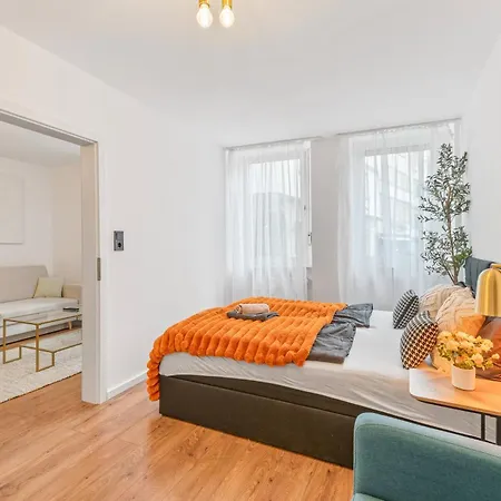 Stilvolle Eg-wohnung Im Zentrum *