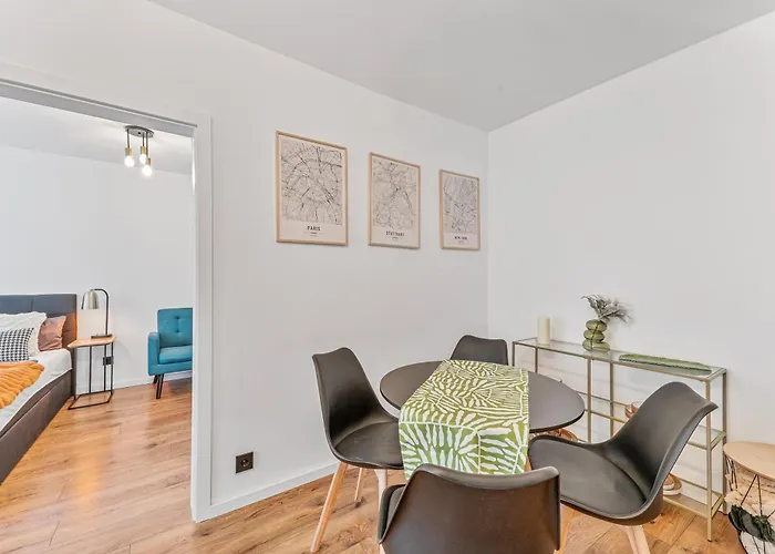 Stilvolle Eg-wohnung Im Zentrum * Stuttgart