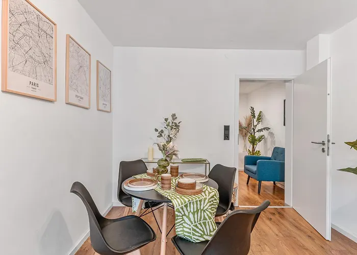Stilvolle Eg-wohnung Im Zentrum Daire Stuttgart