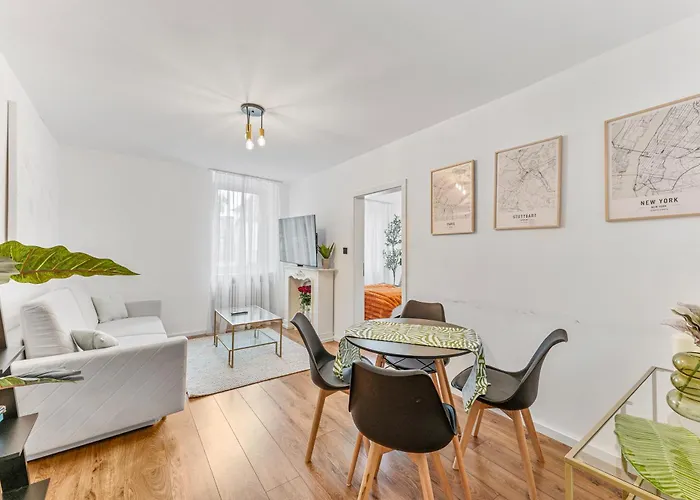 Stilvolle Eg-wohnung Im Zentrum Daire Stuttgart