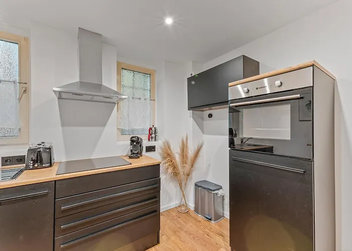 Stilvolle Eg-wohnung Im Zentrum *