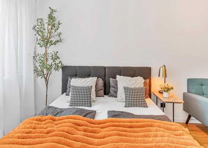 Stilvolle Eg-wohnung Im Zentrum Stuttgart