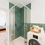 Stilvolle Eg-wohnung Im Zentrum Appartement