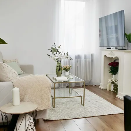 Stilvolle Eg-wohnung Im Zentrum *