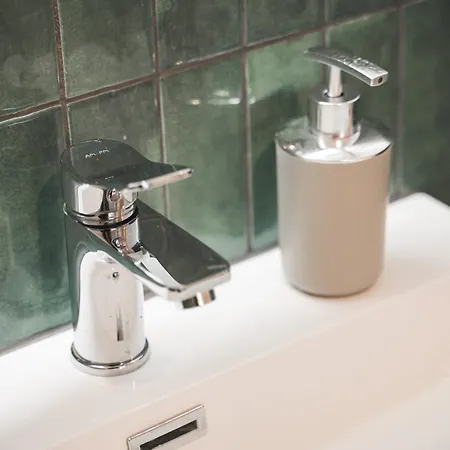 Stilvolle Eg-wohnung Im Zentrum Stuttgart