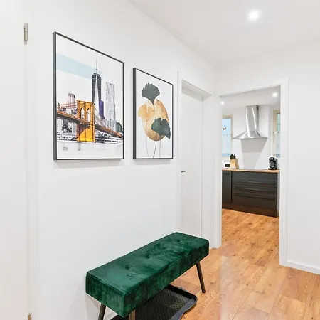 Stilvolle Eg-wohnung Im Zentrum Lejlighed