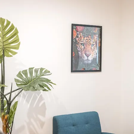 Stilvolle Eg-wohnung Im Zentrum