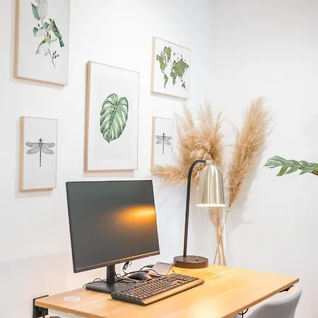 Stilvolle Eg-wohnung Im Zentrum Apartamento
