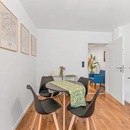 Stilvolle Eg-wohnung Im Zentrum Apartamento Estugarda