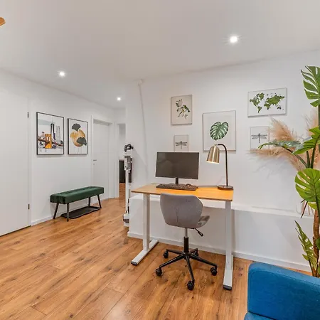 Stilvolle Eg-wohnung Im Zentrum * Estugarda